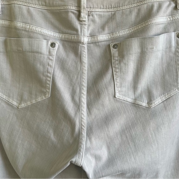 J Jill Denim Authentic Fit Slim Leg Ankle Women’s Size 16P Cream White D… - Picture 7 of 11